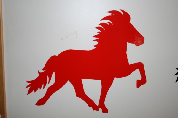 Aufkleber Tölter rot mittel
